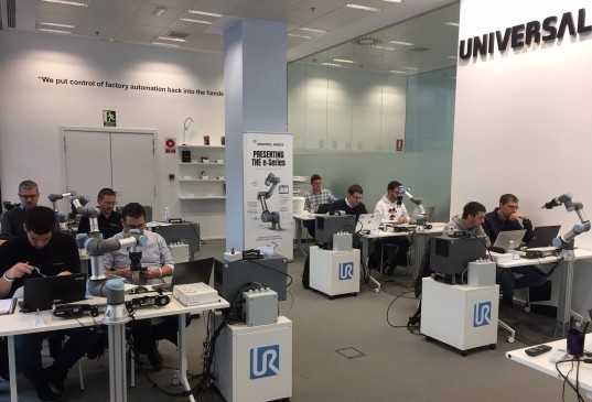 Universal Robots inaugura en Barcelona y Bilbao sus primeros centros de formación autorizados