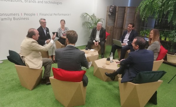 Henkel reúne a expertos en RSC para reflexionar sobre el reto de la economía circular