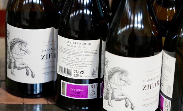Ribera del Duero lanza al mercado su primer vino blanco con contraetiqueta oficial de la Denominación de Origen Protegida