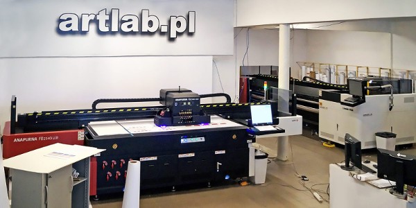 Purchase of two extra Anapurna printers enhances Artlab’s productivity while also expanding media scope