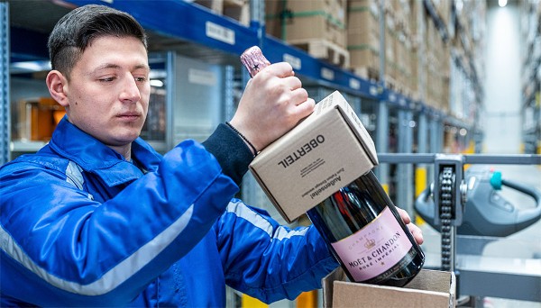 Logística para vinos y licores al más alto nivel con Dachser