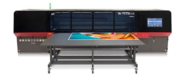 Fast, economical production leads PM-TM to invest in two EFI VUTEk h5 printers in less than six months