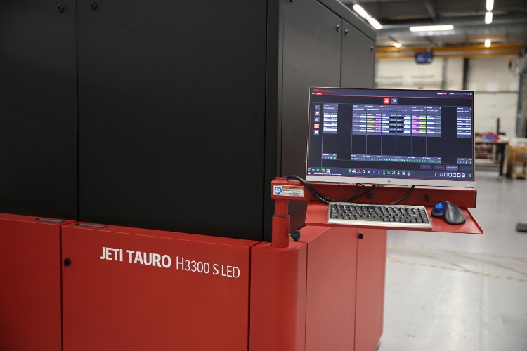 Agfa amplía la familia de impresoras de gama alta y gran formato Jeti Tauro con un modelo actualizable