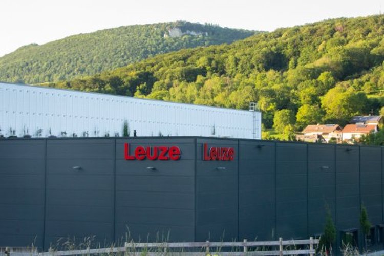 El nuevo centro de distribución internacional de Leuze entra en funcionamiento 