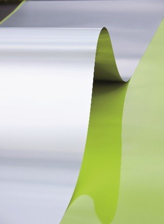 El acero verde y la hojalata van juntos: En términos de reciclabilidad, la hojalata ya es imbatible – el metal se puede reutilizar casi infinitamente. El acero de embalaje neutral para el clima mejorará aún más el equilibrio ecológico