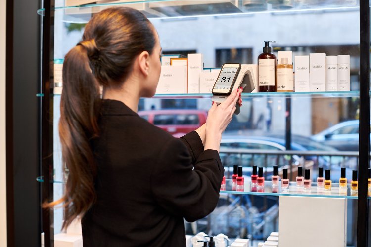 RFID - Tecnología avanzada para hacer frente a la nueva realidad del retail en el sector de los cosméticos