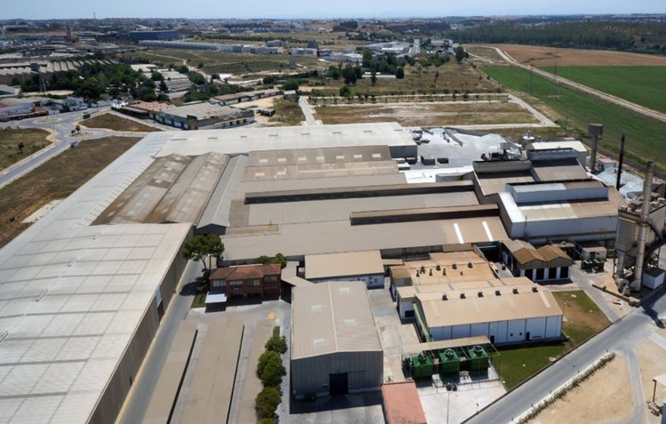La multinacional americana O-I Glass invertirá 30 millones de euros en España