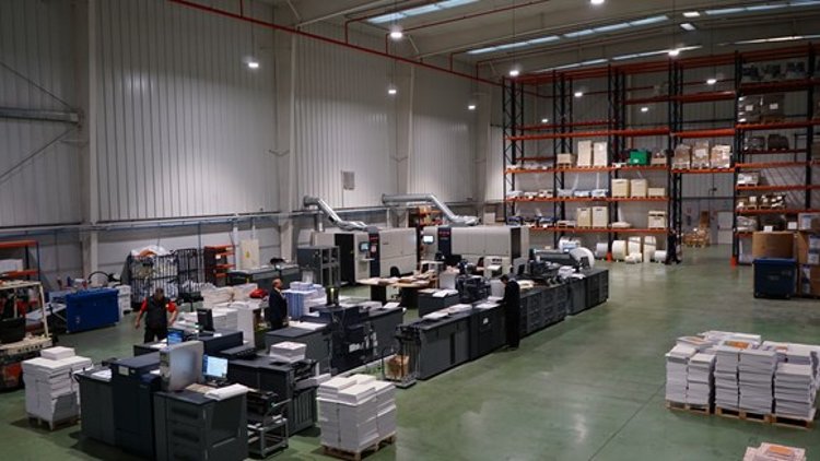 Pulmen sube a la cima de la impresión de libros en España con una nueva prensa digital y software