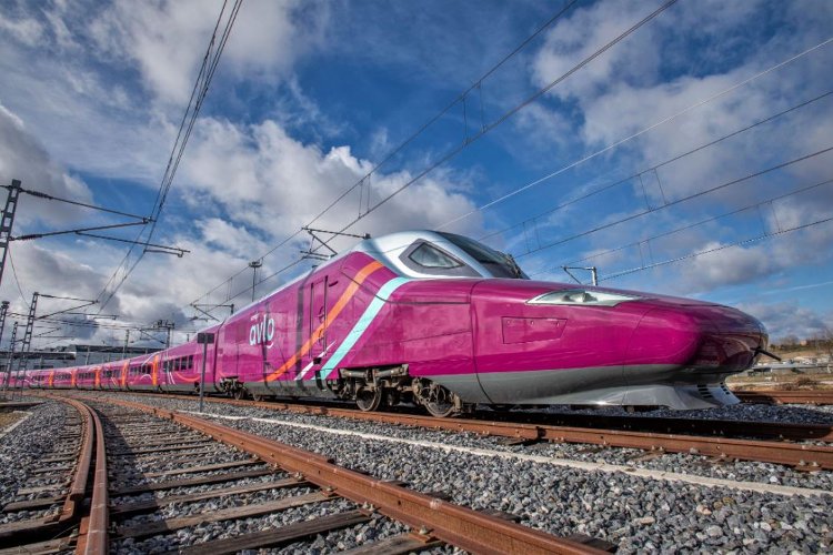 La tecnología HP Latex es la seleccionada por Digital Imagen para vinilar 190 trenes en España
