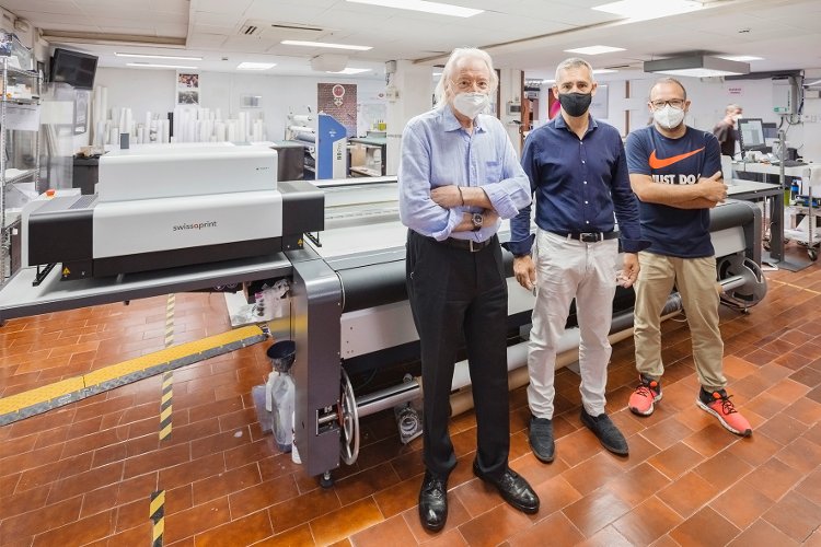 Laboratorios Color EGM de Barcelona ha instalado una impresora de gran formato swissQprint Nyala 3