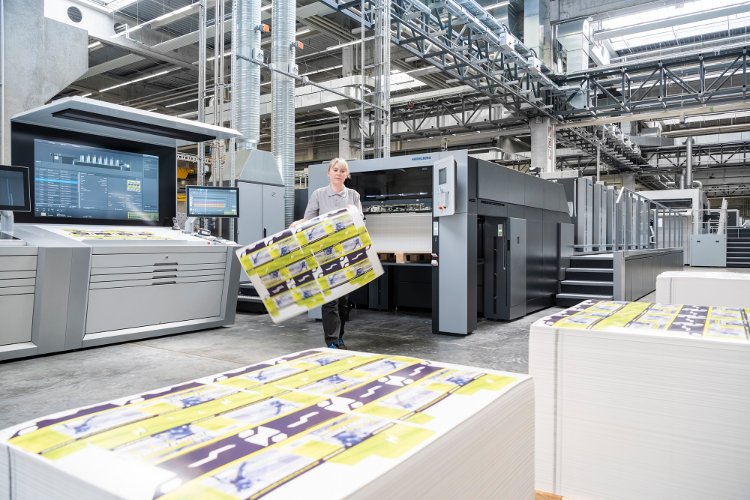 Heidelberg sells 1,000th printing unit of new Speedmaster CX 104 to Swedish packaging printer