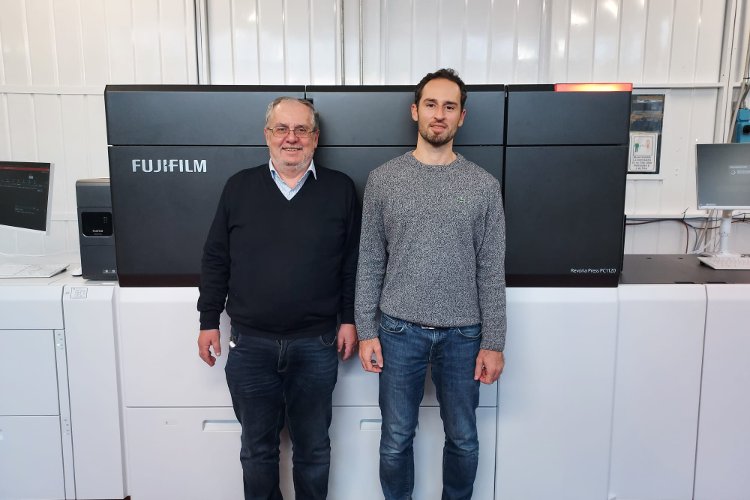 Arti Grafiche Biellesi se convierte en la primera empresa en Italia en invertir en la nueva prensa digital de tóner Revoria Press PC1120 de Fujifilm