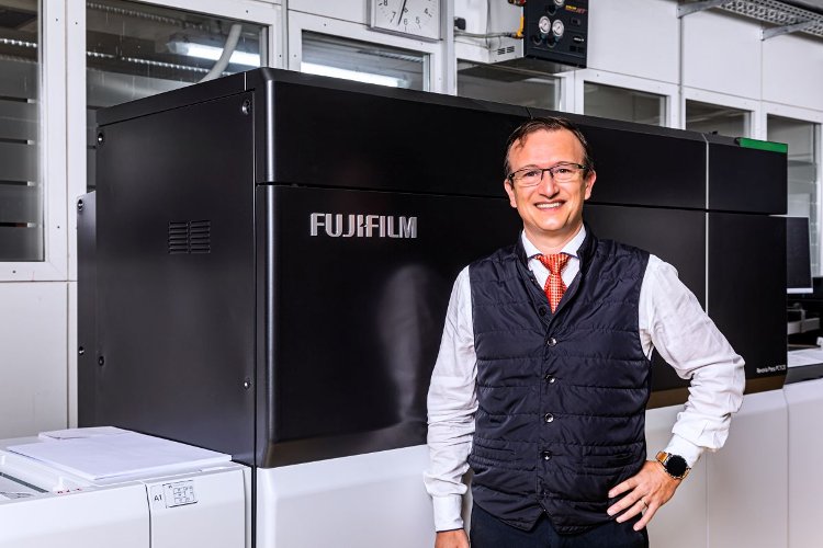 Celebrate Digital Printing GmbH invierte en la Jet Press y en la nueva impresora digital Revoria de Fujifilm