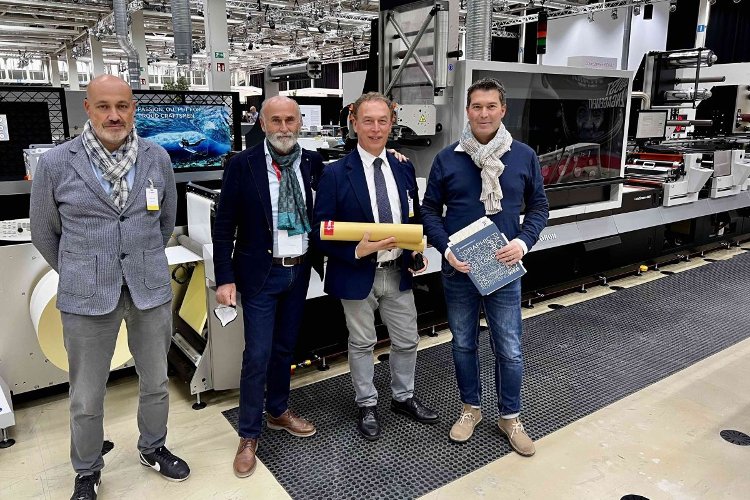 Primera impresora de la serie LabelStream 4000 de Canon instalada en Italia