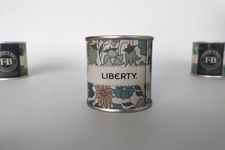Impresionantes diseños en las latas de Liberty y Farrow & Ball realizados con la impresora digital Fujifilm Acuity B1