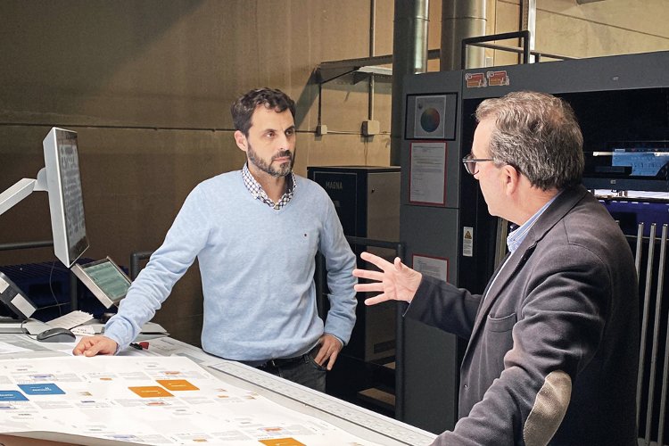 Jos&eacute; Luis Veguer, Director de Producci&oacute;n y Juan Carlos Lozano, Sales Manager en Heidelberg Spain