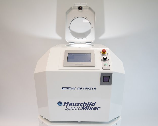 New generation of centrifugal mixers makes new materials for 3-D printing possible