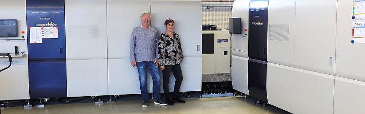 Oliver Merz and Silvia Schlecht, of Verlag & Druckerei Schlecht: SCREEN digital press fits our requirements to deliver newspapers in small print runs, at short notice, every week