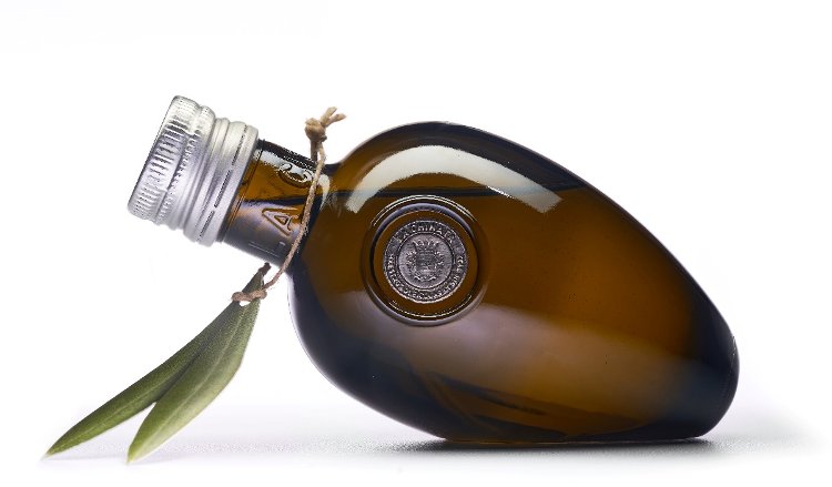 La Chinata presenta la botella de AOVE en forma de aceituna