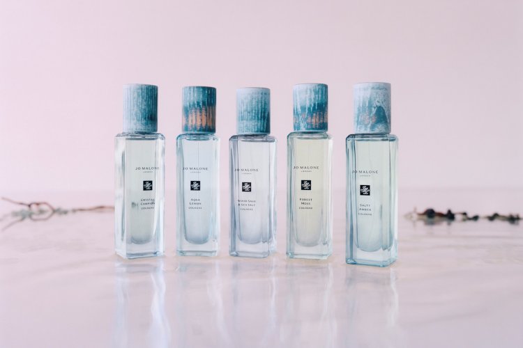 La marca de perfumes Jo Malone London se ha asociado con Quadpack para desarrollar los exclusivos tapones de madera de su nueva y exclusiva colección