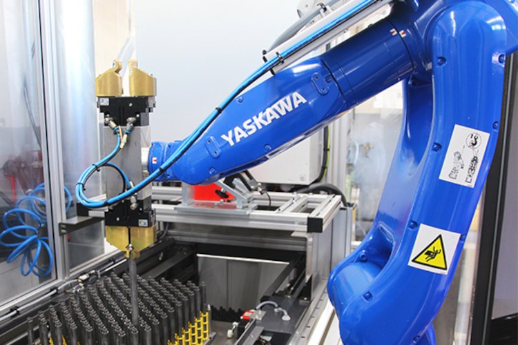 Más eficacia de un fabricante de bombas industriales gracias a la automatización proporcionada por el robot MOTOMAN GP7 de Yaskawa