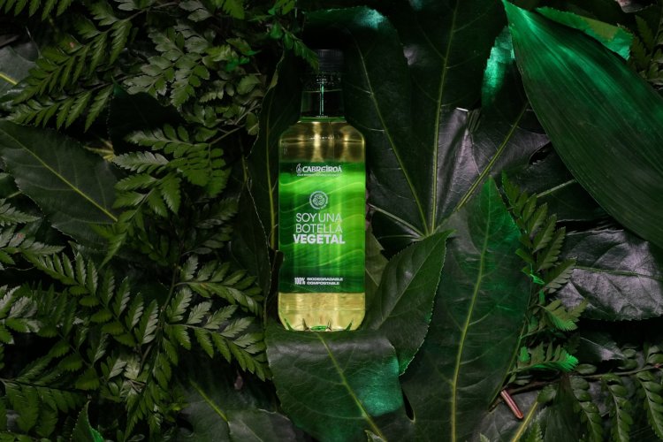 Cabreiroá presenta la primera botella de agua 100% compostable, biodegradable y de origen vegetal de España