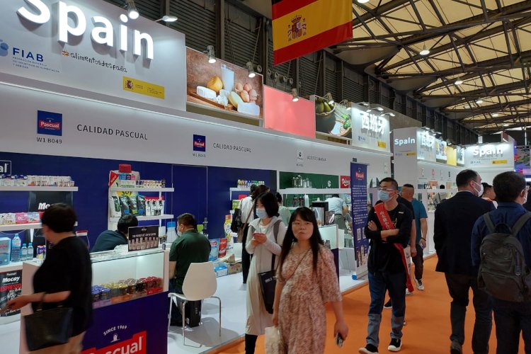 200 empresas espa&ntilde;olas de alimentos y bebidas dan a conocer este mes sus productos en mercados estrat&eacute;gicos