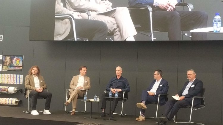 Mesa redonda de clientes de Bobst