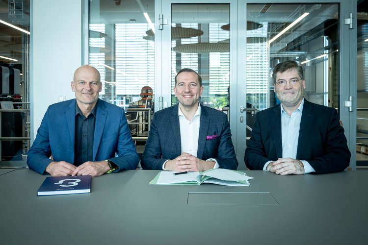 Koenig & Bauer Partners With hubergroup Print Solutions