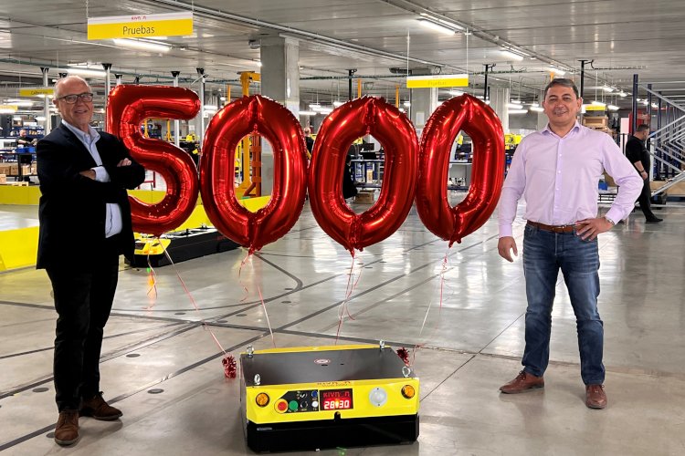 Kivnon alcanza los 5000 Robots Móviles instalados en 20 países