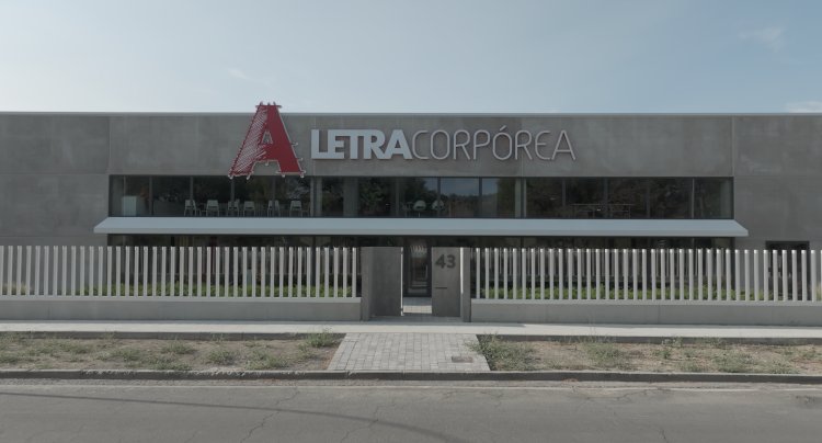 Letra Corpórea inaugura 3.400m2 de nuevas instalaciones, afianzando su liderazgo nacional en las letras de gran formato
