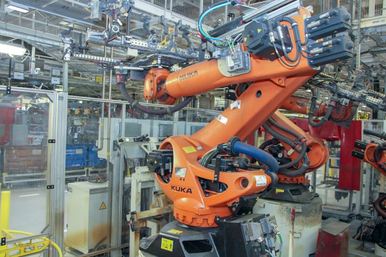 De Europa a Asia: tendencias mundiales, cadenas de suministro y el papel de los robots industriales