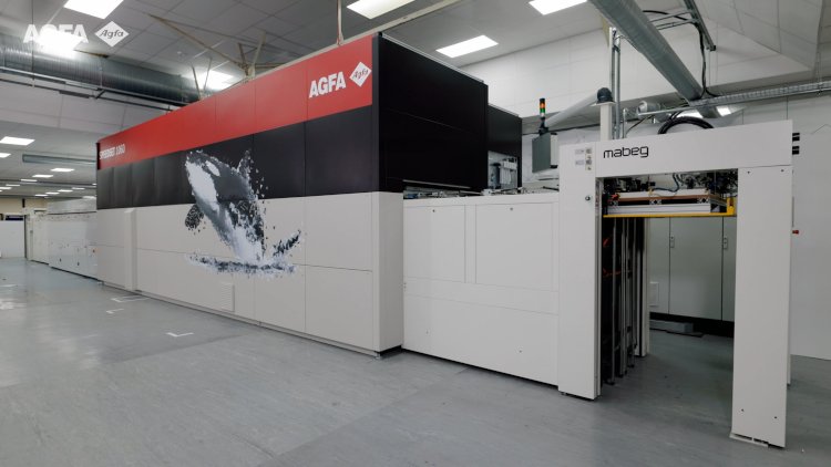 Agfa presenta la prensa de inyección de tinta a base de agua SpeedSet 1060, que revoluciona la impresión de envases