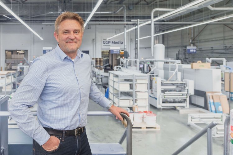 manroland Goss pioneering digital folding technology ensures flexibility and efficiency in book printing