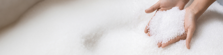 Ecoembes ayuda al sector de bebidas a cumplir con la normativa de incorporación de plástico reciclado en botellas