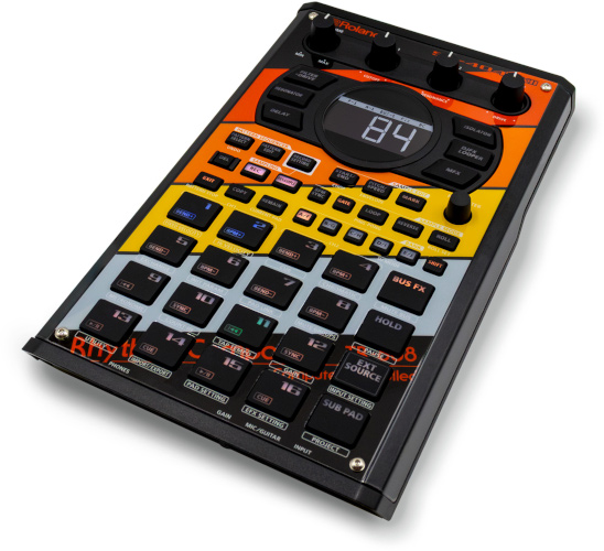 Roland y Roland DG colaboran en el evento "808 DAY" en la tienda de Tokio
