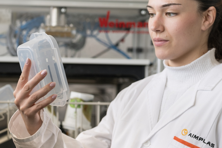 AIMPLAS lanza una guía con recomendaciones para un uso seguro de envases reutilizables en verano