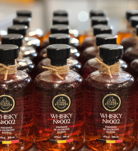 La tecnología Helix ONE® de Inkcups ayuda a Sterkstokers a destilar con un toque diferente