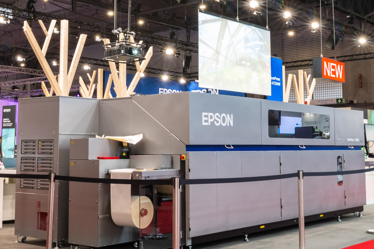 Epson anunció en Labelexpo tres compromisos con clientes importantes para la nueva SurePress L5034