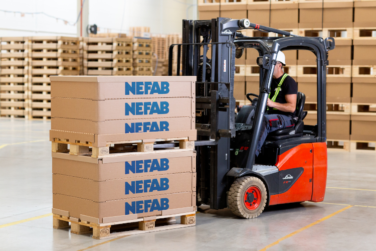 Nuevo EdgePak Collar de Nefab que reduce emisiones y residuos en env&iacute;os directos