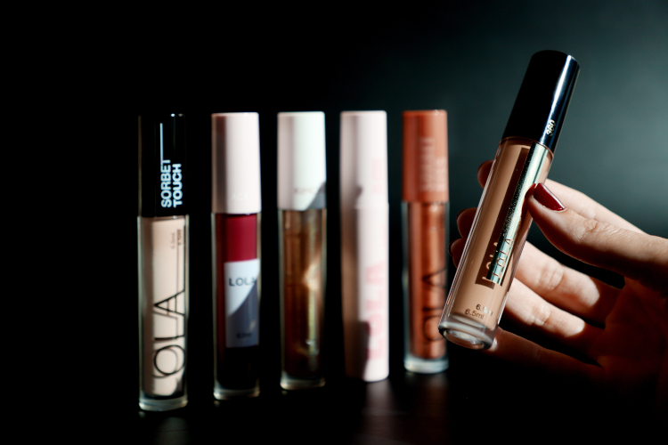 Quadpack presenta su nueva soluci&oacute;n monomaterial de PET para brillo de labios