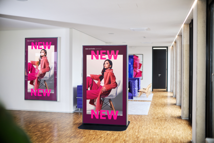 Sony presenta, junto con sus socios Celexon y connectSignage, una solución innovadora de quiosco premium