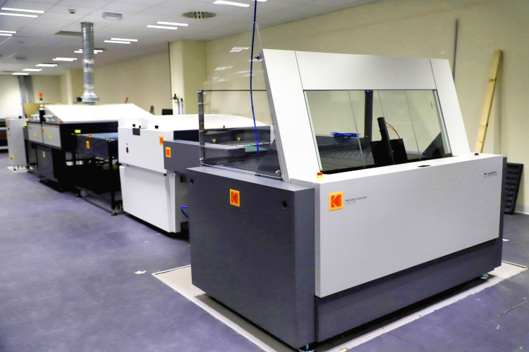 IMBISA opera un CTP KODAK TRENDSETTER Q400 UHR de resolución ultra alta con un cargador automático