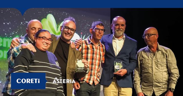 Coreti recibe el premio aspronauta empresa por su colaboración en la etiqueta del vino aspronautas