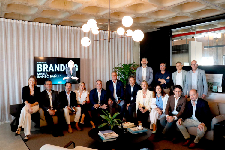 El poder del branding para reducir la rotación y reforzar el compromiso en las empresas de packaging protagoniza “Conexión CEO”