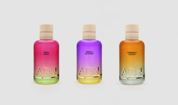 La línea de fragancias incorporan tecnología Woodacity® en los tapones y el cuello de la botella, desarrollados en colaboración con Quadpack