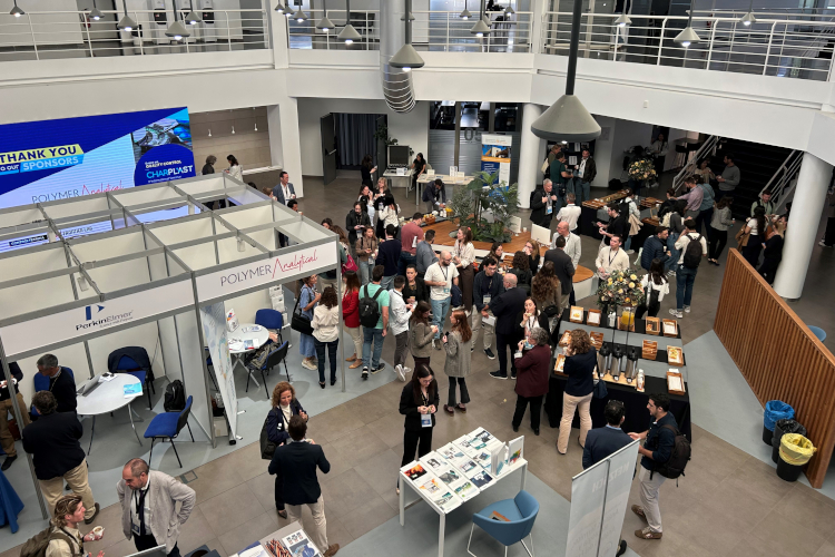 Un centenar de especialistas internacionales abordan los retos y avances en la caracterizaci&oacute;n de materiales pl&aacute;sticos en CHARPLAST