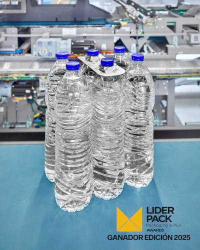 Hinojosa gana el Liderpack 2025 con BottleClip Carrier, la soluci&oacute;n de cart&oacute;n 100% reciclable para el transporte de botellas
