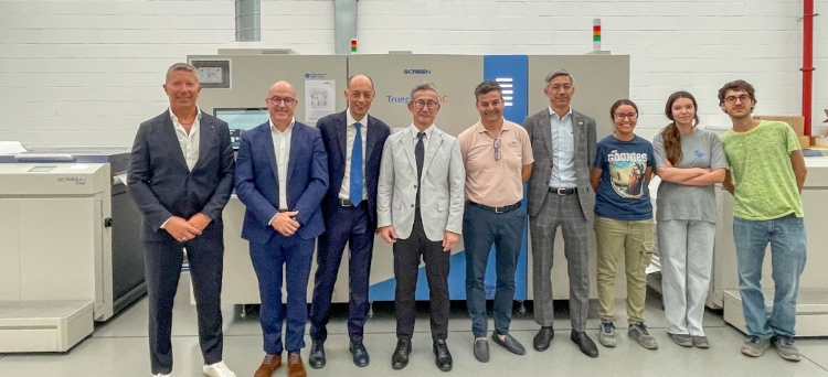 Sacchital apuesta por la impresi&oacute;n digital para liderar la transformaci&oacute;n del envase de papel con la primera Truepress PAC 520P de SCREEN en el mundo