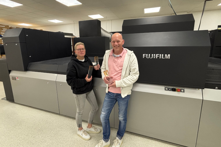 Henning Rose, CEO de WEGNER GmbH, con su mujer Sandra